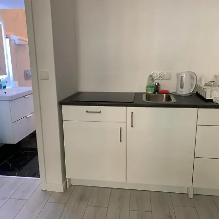 Nowoczesny Apartament: Targi Mtp I Pkp *